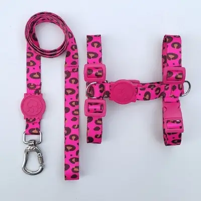 Foto do anúncio: Peitoral H ant puxão para Cachorro Rosa Estampa Animal