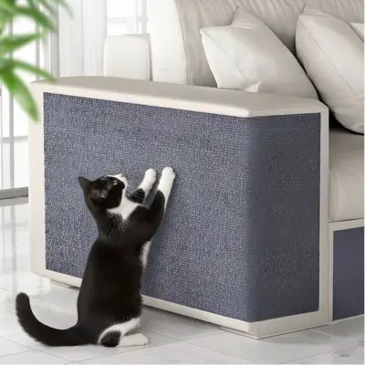 Foto do anúncio: Carpete Adesivado Arranhador Premium para Gatos Protetor de Sofá e Cama