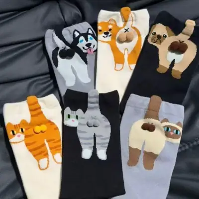 Foto do anúncio: Meia Estampada de Gato e Cachorro com Bolinhas - Desenho Animado