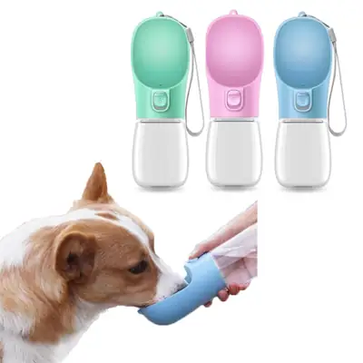 Foto do anúncio: Garrafa de Água 350/550ml Pet Passeio Bebedouro Com Trava Portátil